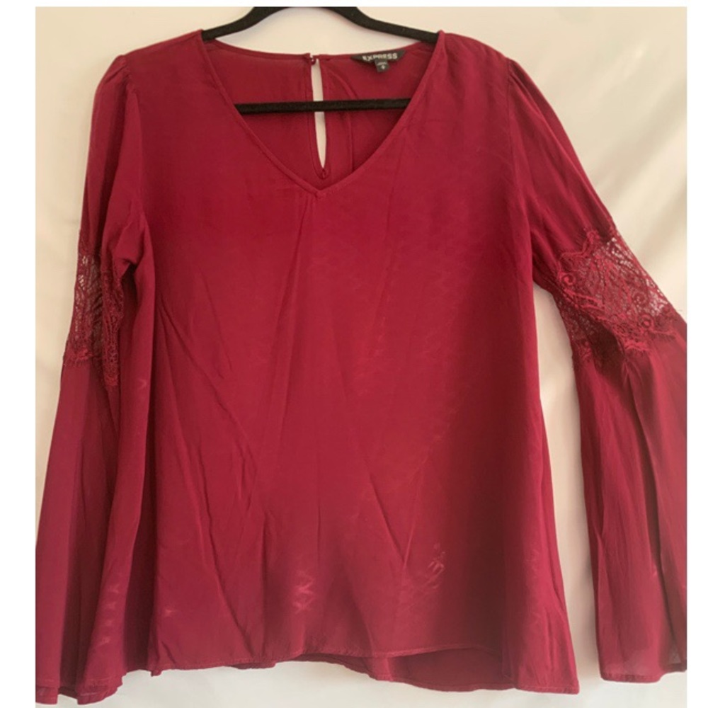 Women’s Express bell sleeve blouse